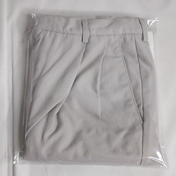 Nike Golf Men's Grey/Beige Moisture Wicking Shorts, Size 30 - Picture 8 of 8
